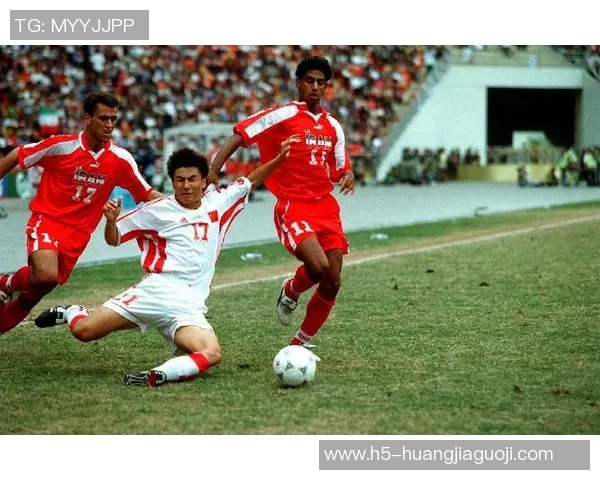 足球天下2013:回顾精彩瞬间与传奇球员的辉煌岁月 足球天下2013:回顾精彩瞬间与传奇球员的辉煌岁月